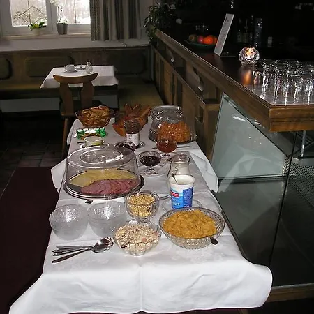 Fruehstueckspension Wagrain - Viktoria Flasch 3*