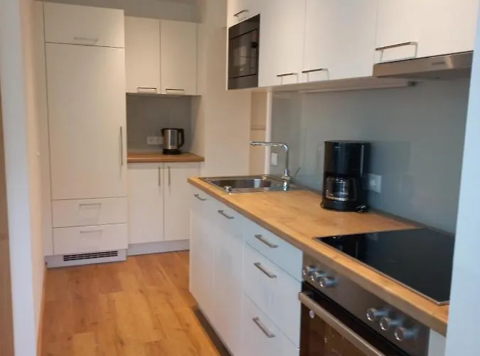 Fruehstueckspension - Viktoria Flasch ゲストハウス