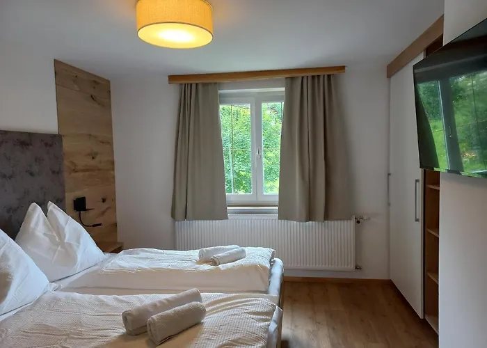 ゲストハウス Fruehstueckspension - Viktoria Flasch ヴァークライン